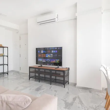 Luminoso Y Tranquilo Apartamento Cerca Del Centro * Малага